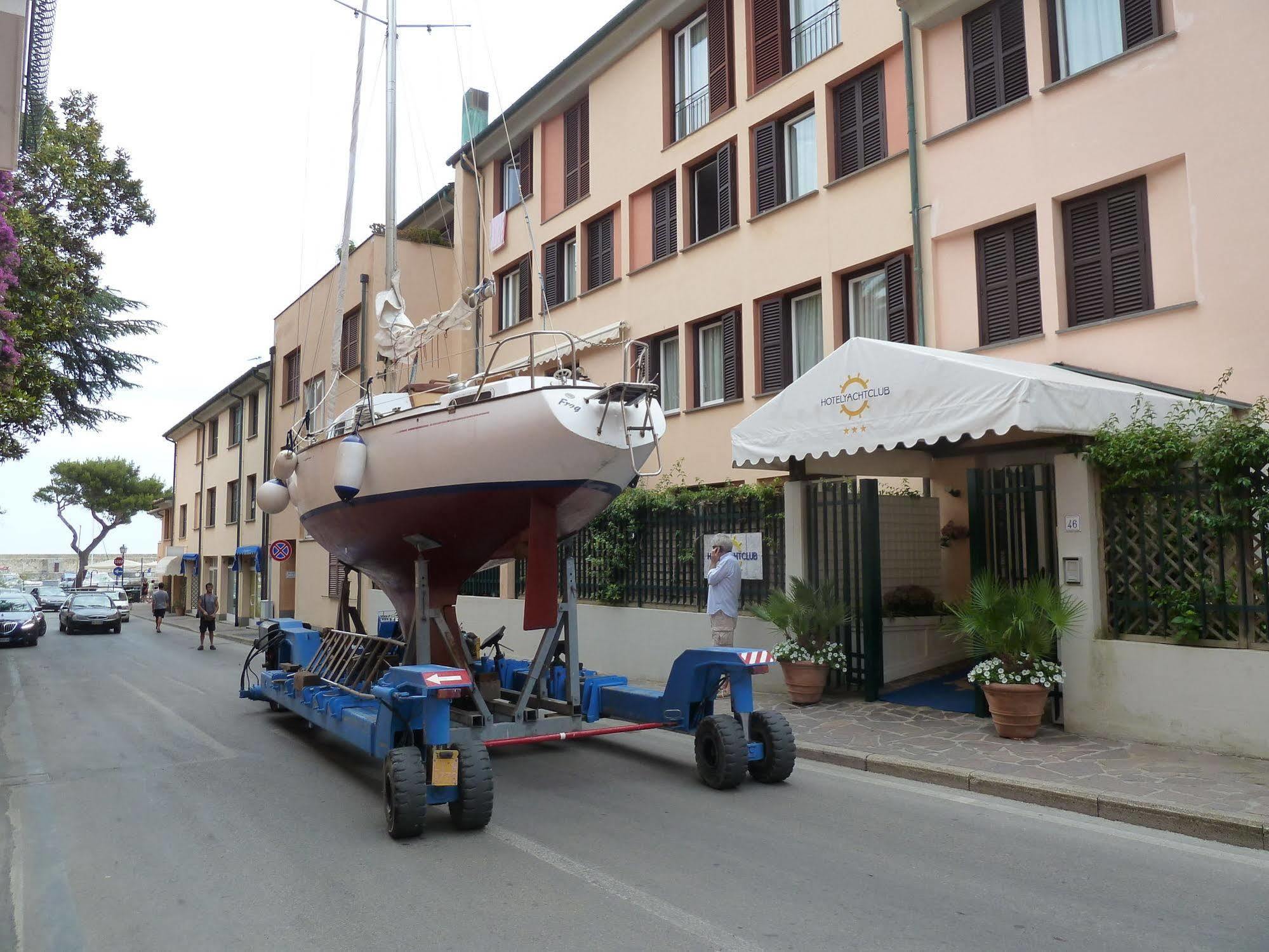 Hotel Yacht Club Марчиана-Марина Экстерьер фото